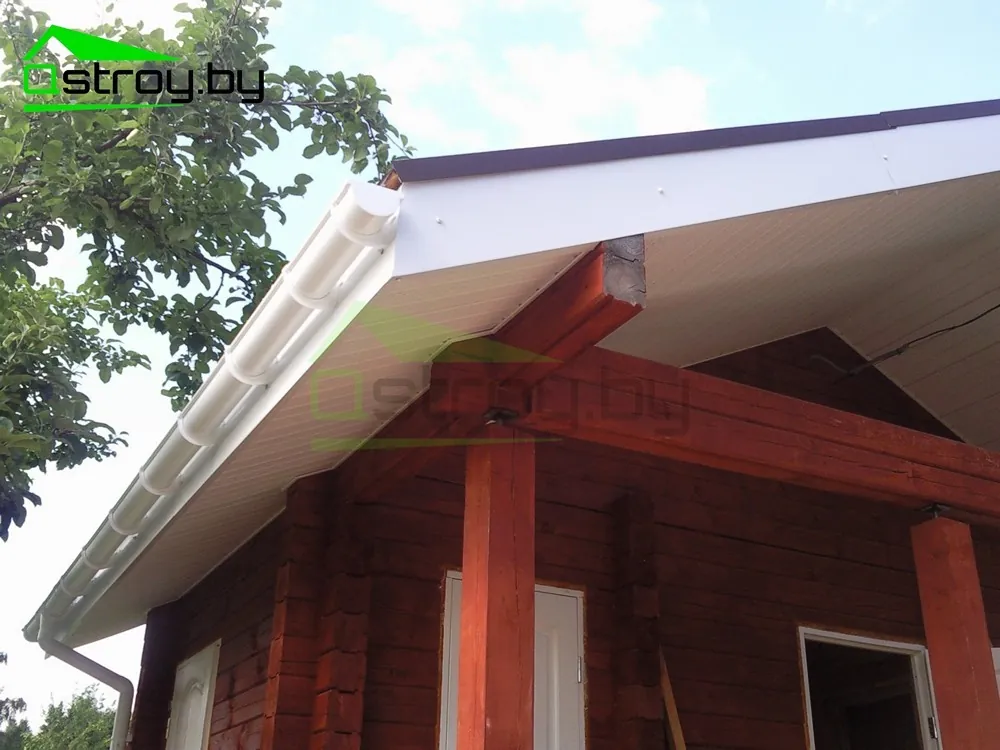 podshivka-kryshi-soffitom-1